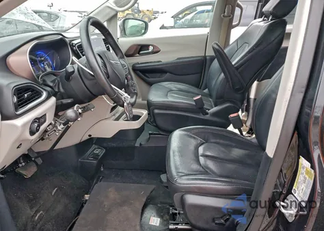 2018 Chrysler Pacifica Touring L z USA, uszkodzony, nr VIN 2C4RC1BG8JR314923